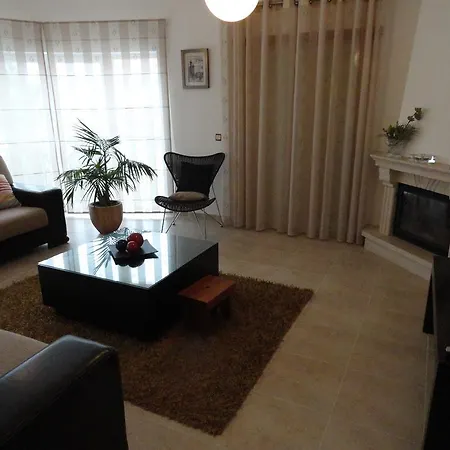 Apartamento Praia Sao Martinho Do Porto شقة *